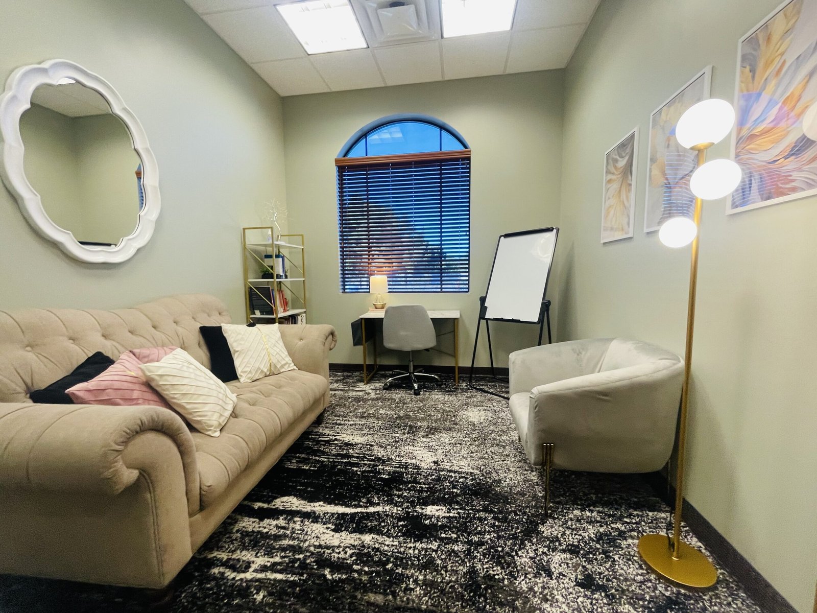 Queen Creek Family Therapy Office Cozy in-person office for family therapy in Mesa, AZ